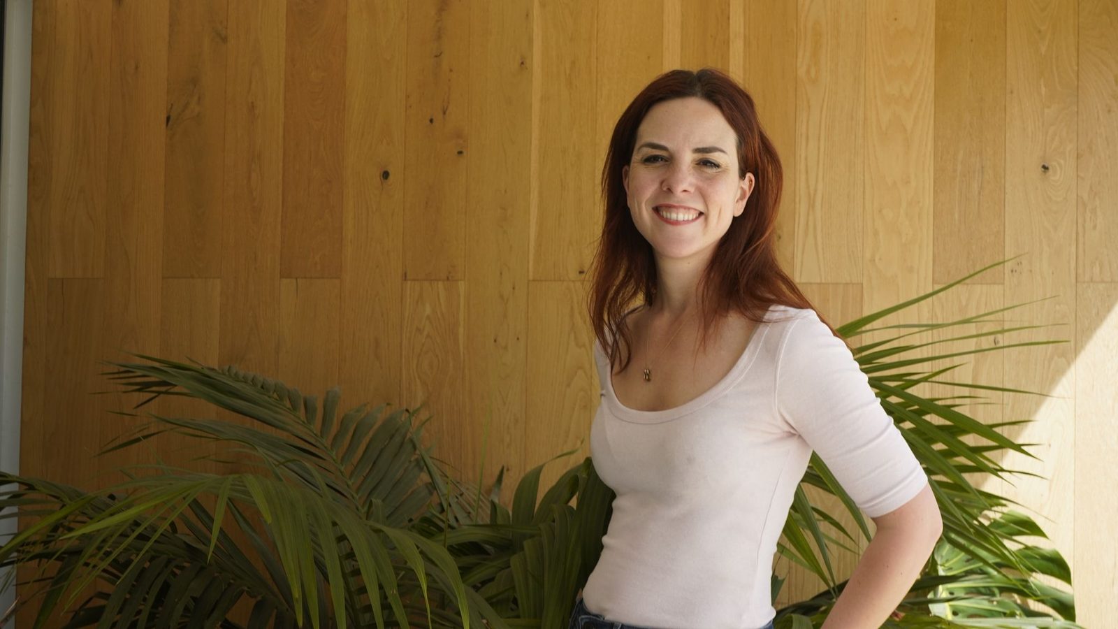 Elena Pajuelo, matrona a domicilio en Valencia, acompañamiento personalizado en casa